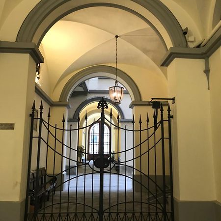 Residenza D'Epoca Al Numero 8 Florence Exterior photo